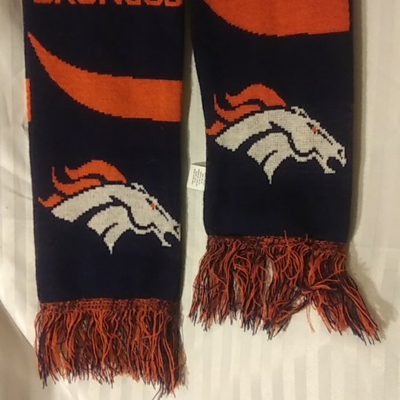 Scarf - Picture 3 of 6